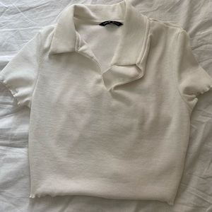 white collared cropped tee